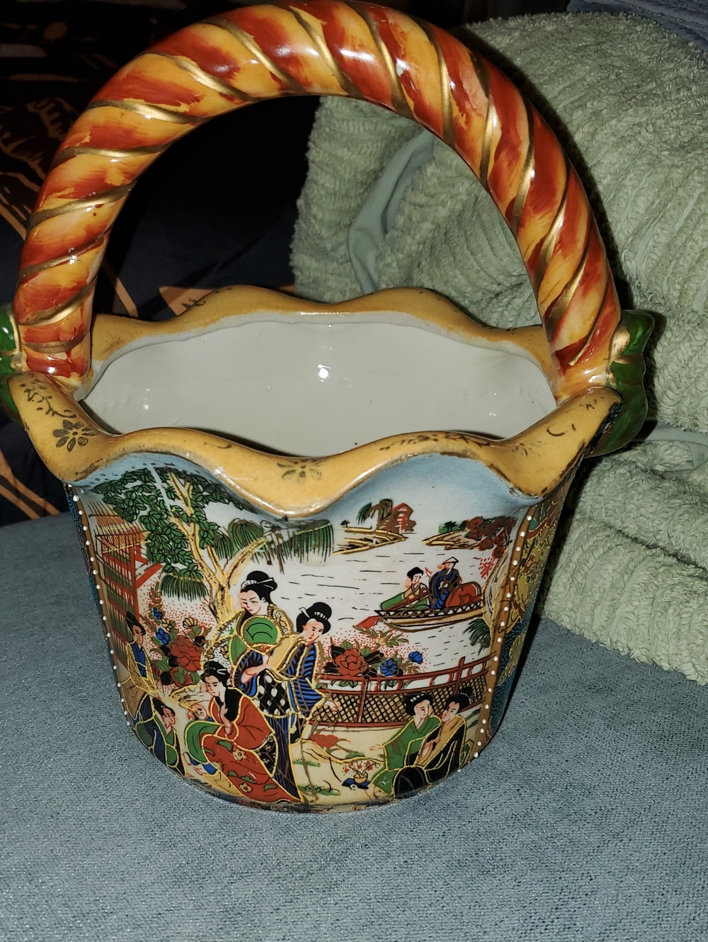 Decorative Hand-Painted Asian Ceramic Bucket